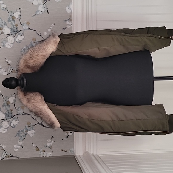 NY& Co. Winter Coat - Picture 4 of 5